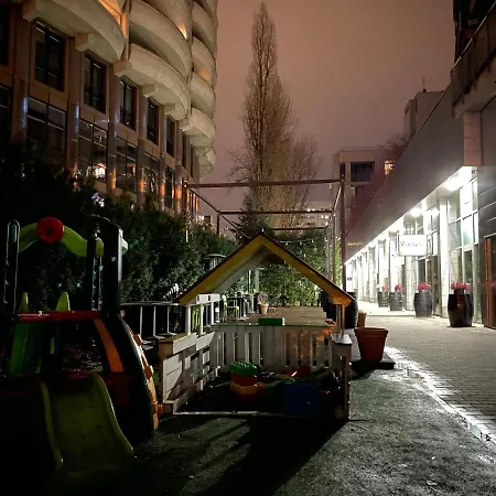 公寓 Triton Park *